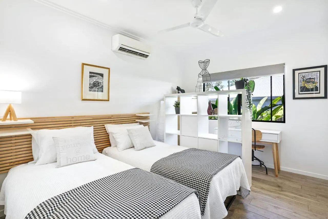 Holiday home Flagship Villa Trinity Beach Australia