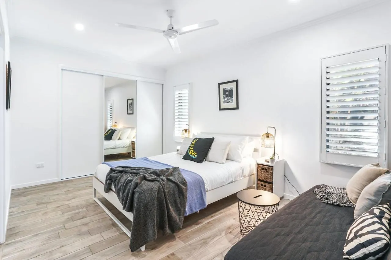 Flagship Villa Trinity Beach Holiday home