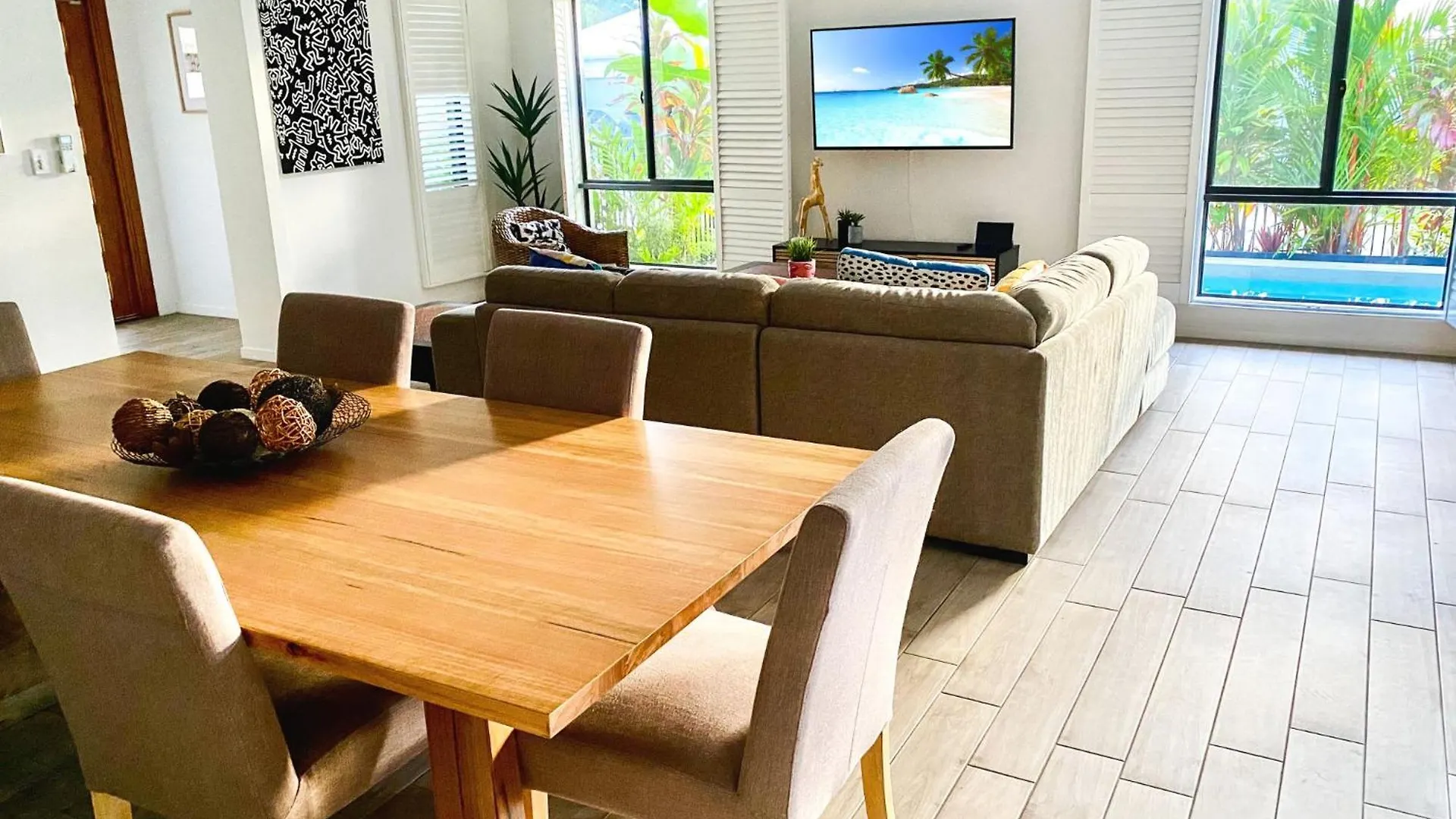 Flagship Villa Trinity Beach Australia